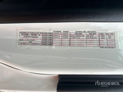 2027 Peterbilt 537 4x2 Camion de servicios