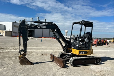 2019 John Deere 35G Minikoparka