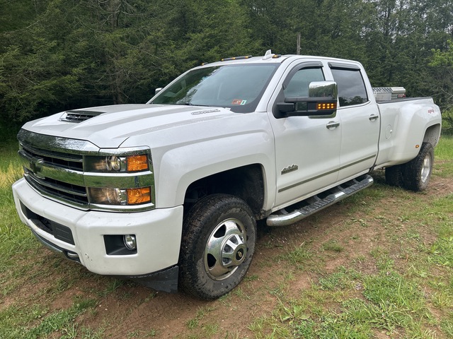2019 Chevrolet 3500 HD Silverado High Country 4x4 Crew Cab Pickup