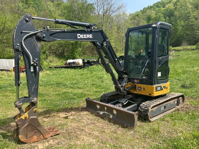 2023 John Deere 35P Mini Excavator 2023 John Deere 35P Mini Excavator