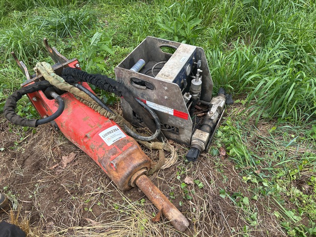 2023 Rammer 555E Hydraulic Breaker & Oiler