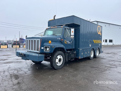 2003 International 2674 6x4 Utility Truck