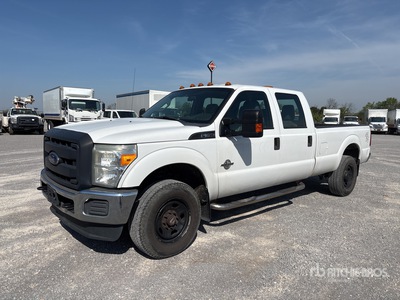 2015 Ford F-350 4x4 Crew Cab Pickup