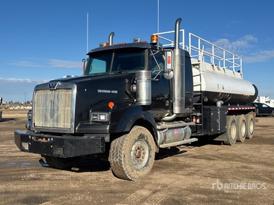 2005 Western Star 4900SA 22240 L 8x6 Water Truck