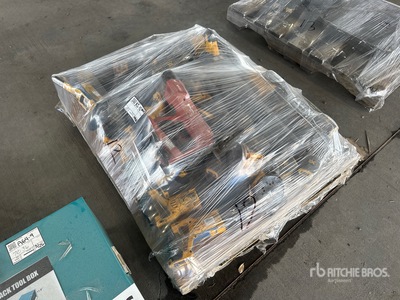 Quantity of Dewalt Cordless Power Tools Varios, herramientas manuales