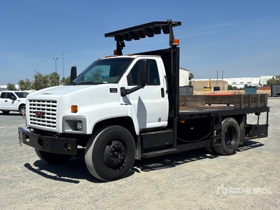 2003 GMC C7500 4x2 Flatbed Truck