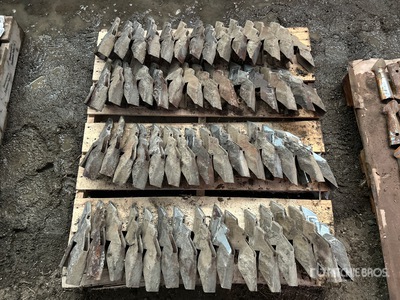 Quantity of (132) Seeder Knives 3/8 in - Spoons 2 - 3/4 in - 3 in