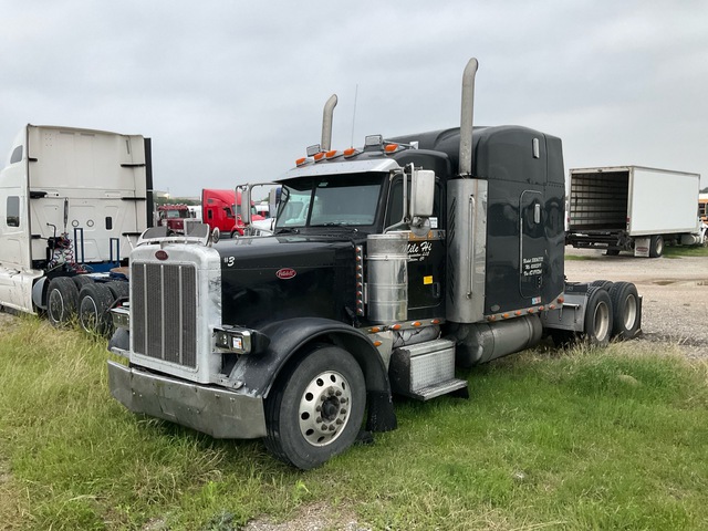 2006 Peterbilt 379 6x4 T/A Sleeper Truck Tractor