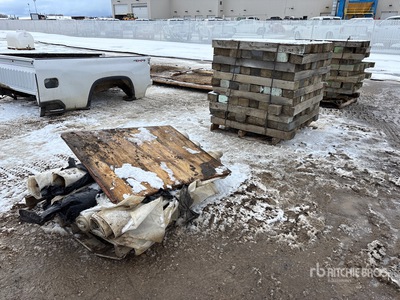 Quantity of (2) Pallets of 4 in x 6 in x 4 ft Lumber