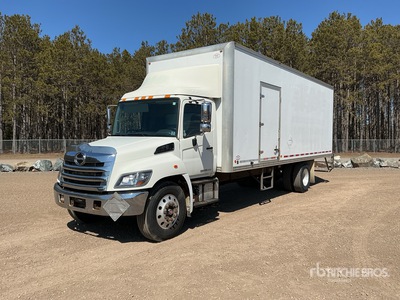 2014 Hino 268 4x2 Van Truck