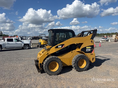 2010 Cat 272C Chargeuse à direction à glissement
