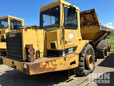 1994 Cat D400D Kiepwagen met knikbesturing