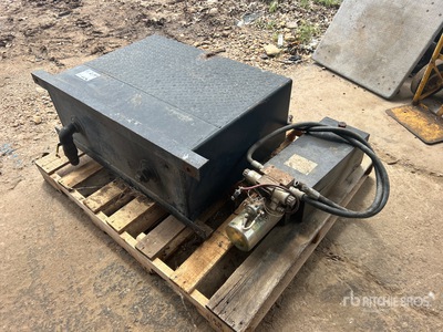 Quantity of (2) Steel Hydraulic Tank