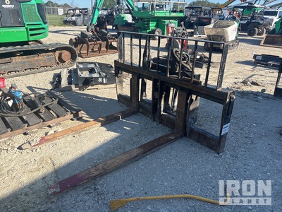 JCB  332/E5285 60 in Telehandler Pallet Forks