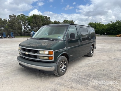 2001 Chevrolet Express G1500 7 Passenger Van