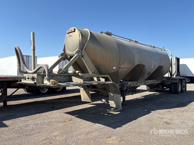 2004 Heil 1040 cft T/A Pneumatic Bulk Trailer