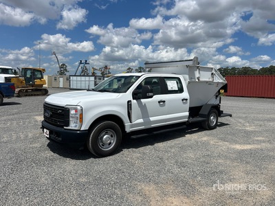 2023 Ford F-250 XL 4x2 Crew Cab Rear Loader Waste Collection Truck