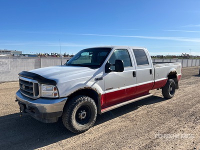 2004 Ford F-350 XLT 4x4 Crew Cab Pickup