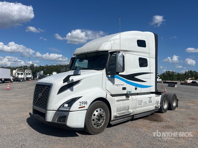 2025 Volvo VNL760 6x4 Cabeza Tractora Cabina Dormitorio