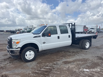 2016 Ford F-350 4x4 Crew Cab Flatbed Truck