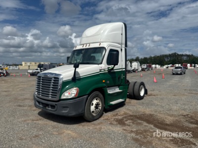 2018 Freightliner Cascadia 125 4x2 S/A Day Cab Truck Tractor