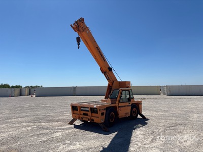 2005 Broderson IC-80-3G 9 ton 4x4 Carry Deck Crane