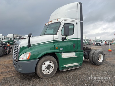 2018 Freightliner Cascadia 125 4x2 S/A Day Cab Truck Tractor
