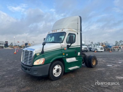 2018 Freightliner Cascadia 125 4x2 S/A Day Cab Truck Tractor