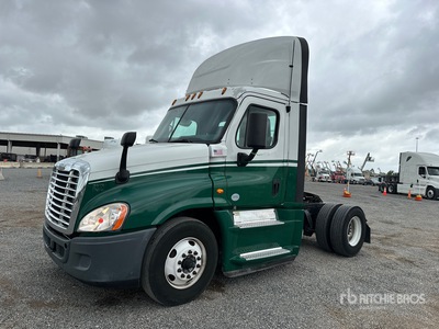 2018 Freightliner Cascadia 125 4x2 S/A Day Cab Truck Tractor