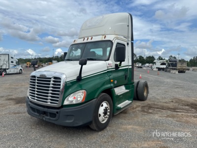 2018 Freightliner Cascadia 125 4x2 S/A Dagcabine Trekker