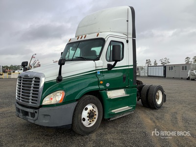 2018 Freightliner Cascadia 125 4x2 Cabeza Tractora Cabina Corta