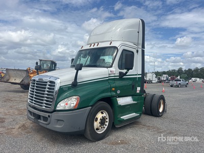 2018 Freightliner Cascadia 125 4x2 S/A Day Cab Truck Tractor