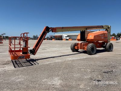 2013 JLG 800 AJ 4WD Diesel Articulating Boom Lift