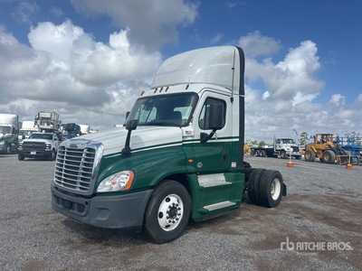 2018 Freightliner Cascadia 125 4x2 S/A Day Cab Truck Tractor