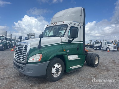 2018 Freightliner Cascadia 125 4x2 S/A Day Cab Truck Tractor