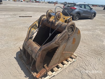 2016 AMI 38 in Digging Cazo para excavadora