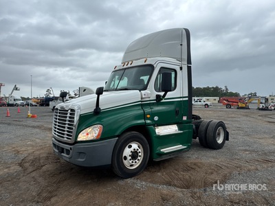 2018 Freightliner Cascadia 125 4x2 S/A Day Cab Truck Tractor