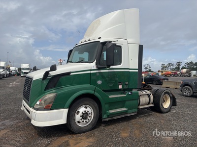 2014 Volvo VNL 4x2 S/A Day Cab Truck Tractor