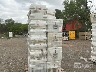 (19) Storage Cases