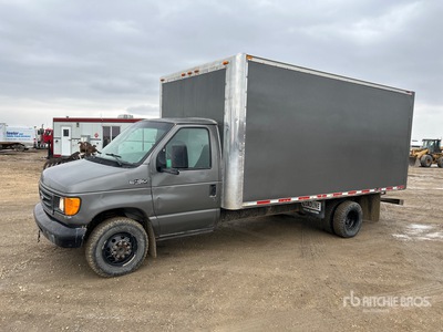 2005 Ford E450 Econoline SD Utility Vehicle
