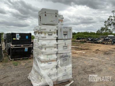 (18) Storage Cases