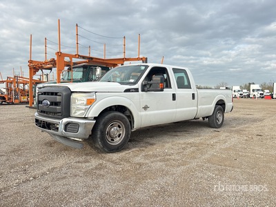 2012 Ford F-250 XL 4x2 Crew Cab بيك اب