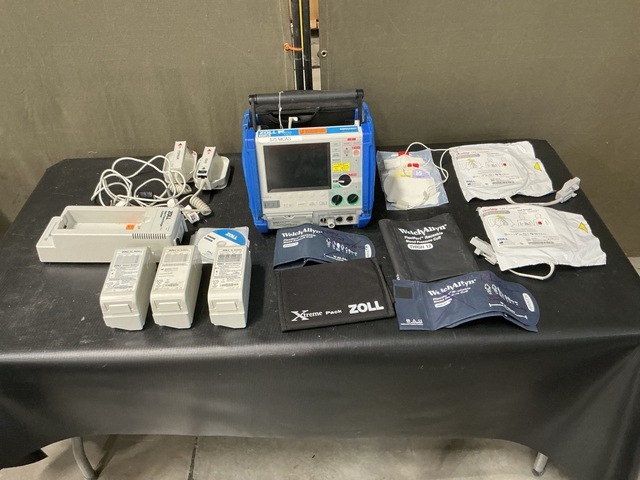 Zoll MSeries CCT Defibrillator Monitor-Recorder w/Case