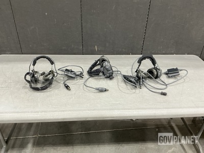 (223) A3206695 Microphone-Headsets