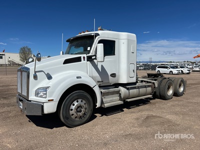 2018 Kenworth T880 6x4 Cabeza Tractora Cabina Dormitorio