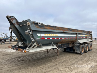2012 Cancade 35 ft Tri/A End Dump Trailer