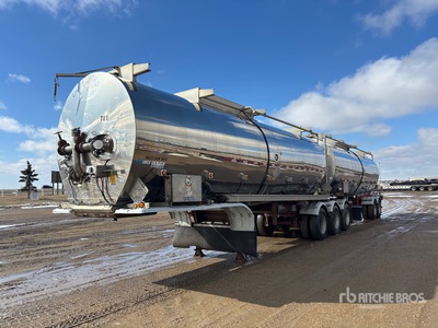 2014 Tremcar 32000 L Super B-Train Lead Tanker Trailer