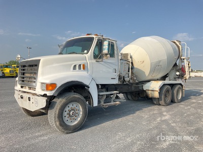2006 Sterling L9500 6x4 Camion Revolvedora de Concreto / Betonomieszarka
