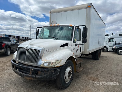 2007 International 4300 Van Truck