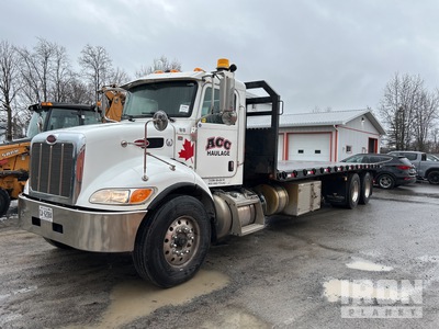 2017 Peterbilt 348 6x4 Camion roulant